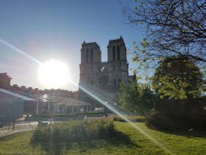 Bonjour, Paris!